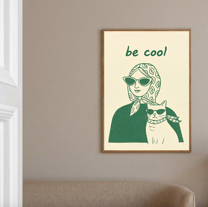 Póster estético minimalista de mujer y gato