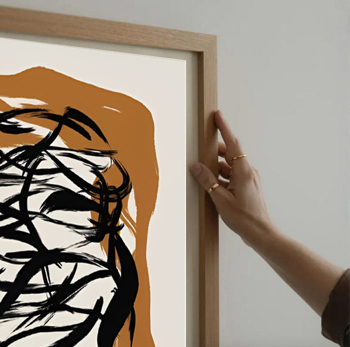 Lámina de arte abstracto con pincelada negra